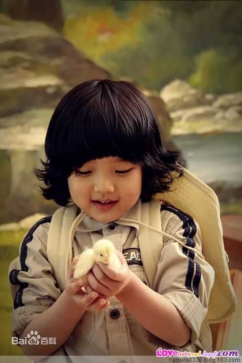 金香奇(，Kim Hyang Gi)儿时图片图集