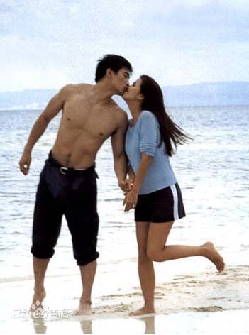 申爱罗(Sin Ae-ra)全家福：幸福美满壁纸壁纸