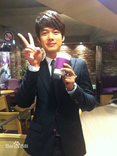 姜成民()高清剧照