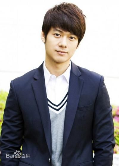 最新姜成民()性感图片