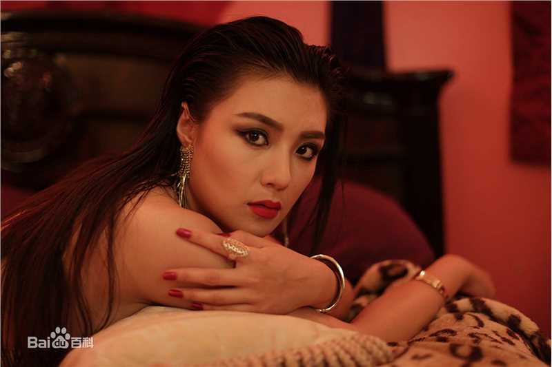 精选赵茜(Candice Zhao)在《遇上中国女孩》饰 李璃Lily中的图册