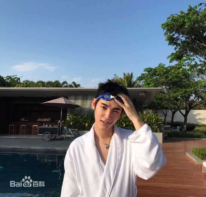 寇振宇生活照图片图集