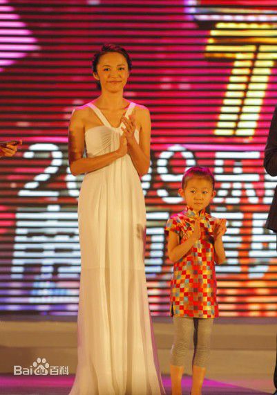 最全张子嫣精彩图册