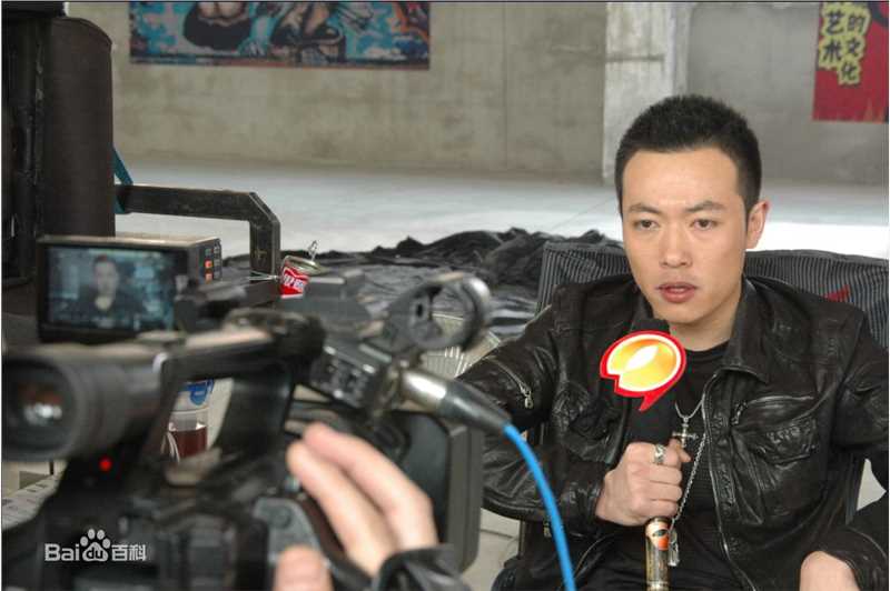 康正昊导演工作照图册