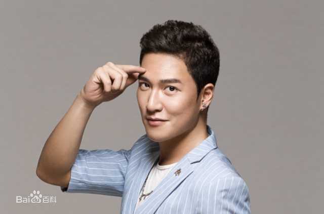 最新周子扬(Hinson Chou)性感图片