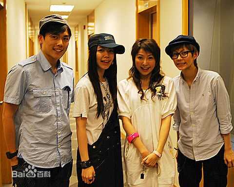 唐素琪(Chelsea Tong)与朋友合照素颜照相册