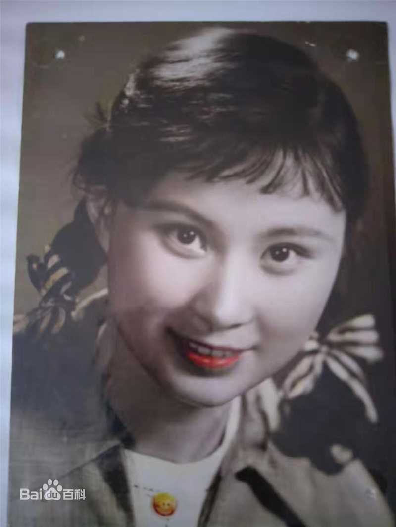 陆小雅生活照性感图片图集