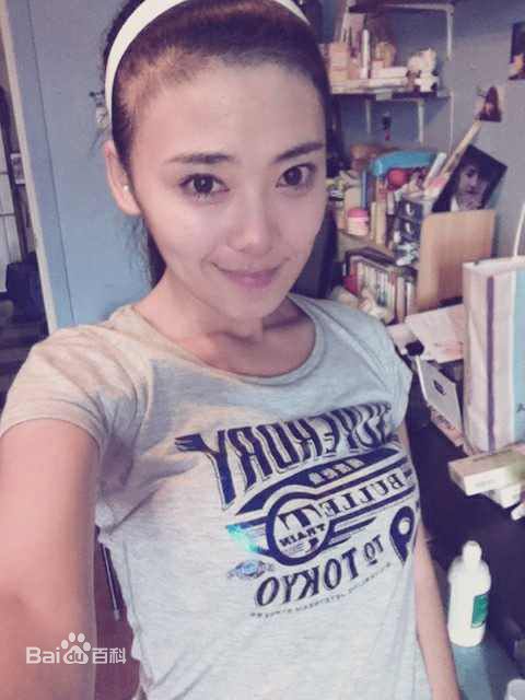 宋睿生活照壁纸壁纸