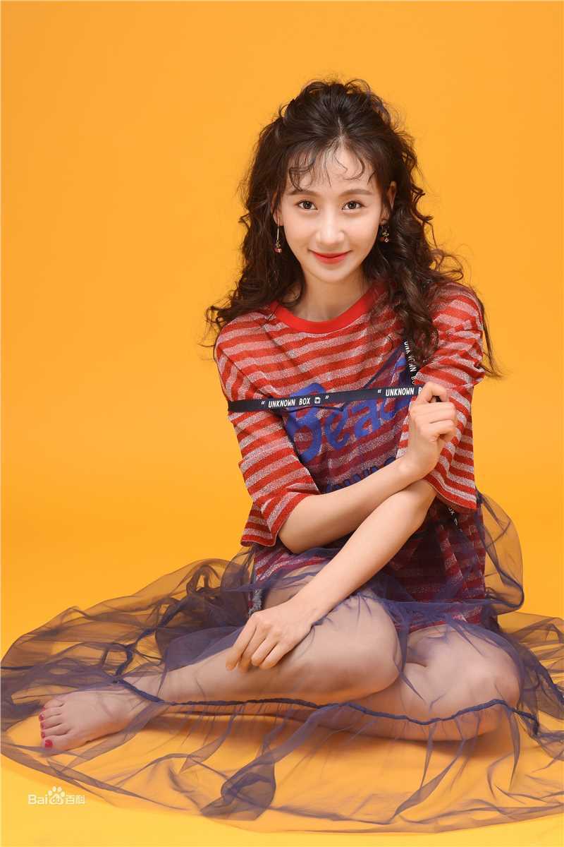 金美伶展示性感图片图集