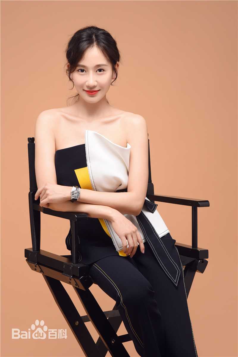 金美伶展示性感图片图集