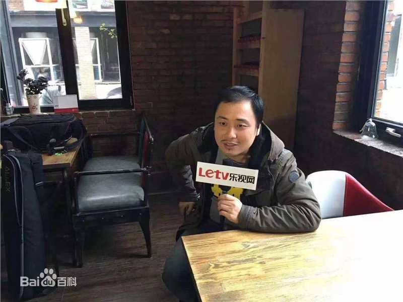 陈之月工作照三性感图片图集