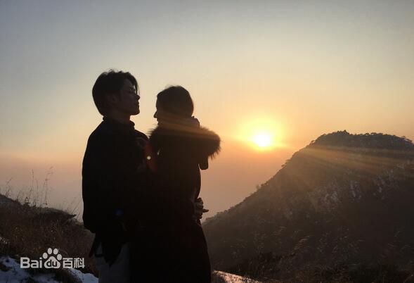 陈柏融与张予馨图册