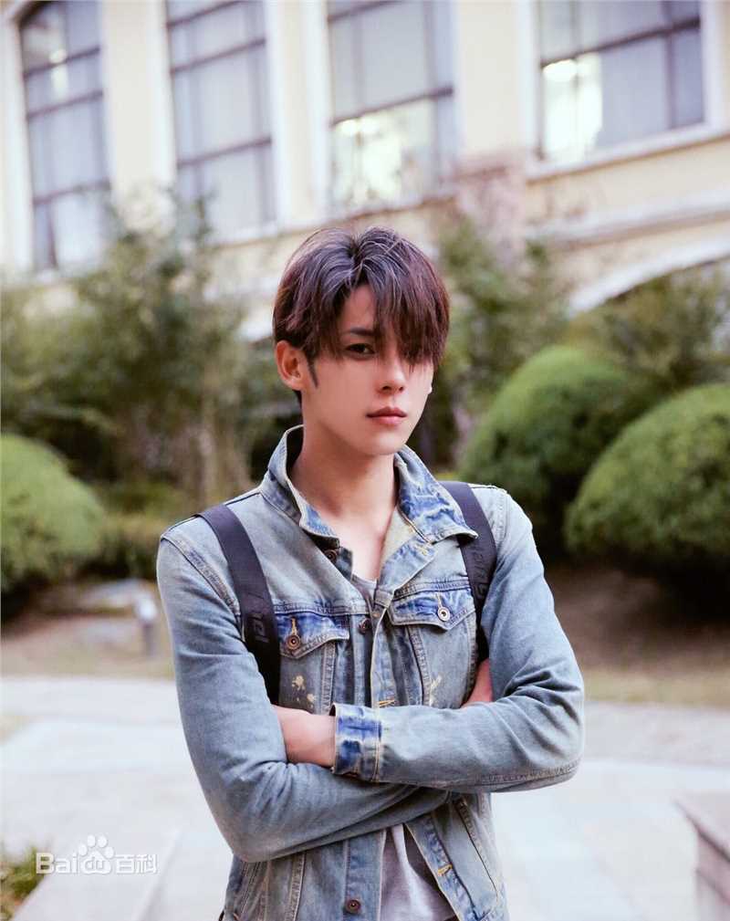 精选陈柏融图片