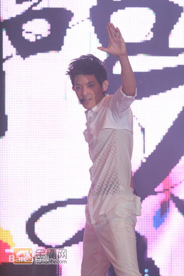 棒棒堂(LOLLIPOP)2010新城国语力颁奖礼素颜照壁纸