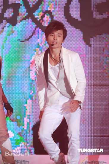 棒棒堂(LOLLIPOP)2010新城国语力颁奖礼素颜照壁纸