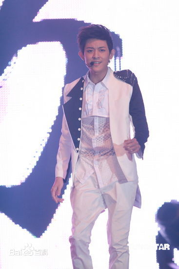 棒棒堂(LOLLIPOP)2010新城国语力颁奖礼素颜照壁纸