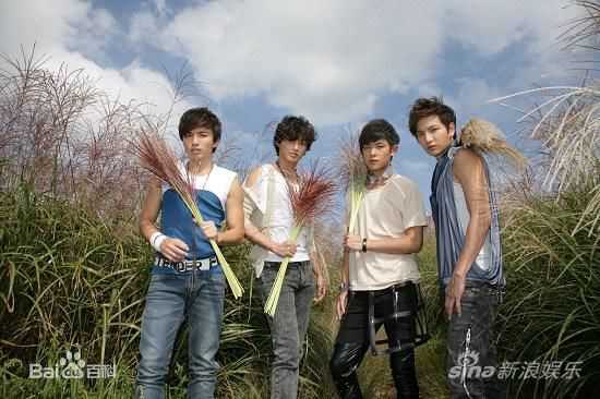 棒棒堂(LOLLIPOP)in韩国济州岛拍摄新MV前后照片