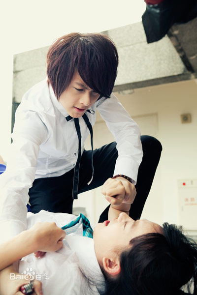 棒棒堂(LOLLIPOP)2010《死神少女》王子敖犬最新剧照