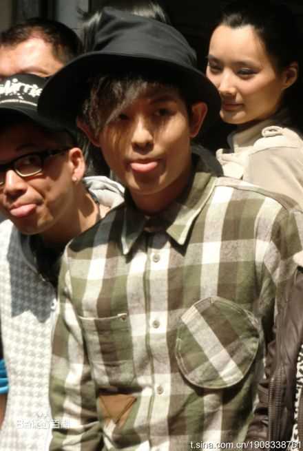 最新棒棒堂(LOLLIPOP)在2011《夏日恋一恋》_敖犬宣传照中的壁纸