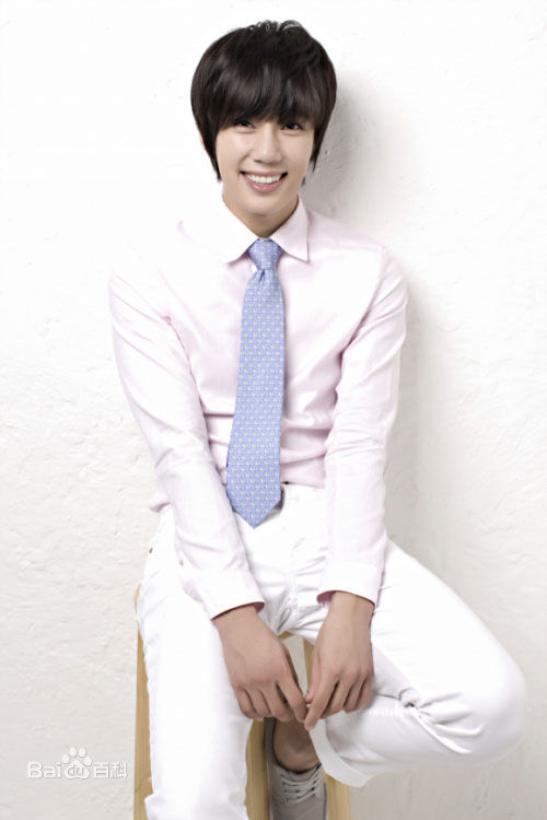 朴政珉<i>（正确官方名）</i>(Park Jung Minパクジョンミン)The Park Jung Min性感图片图集