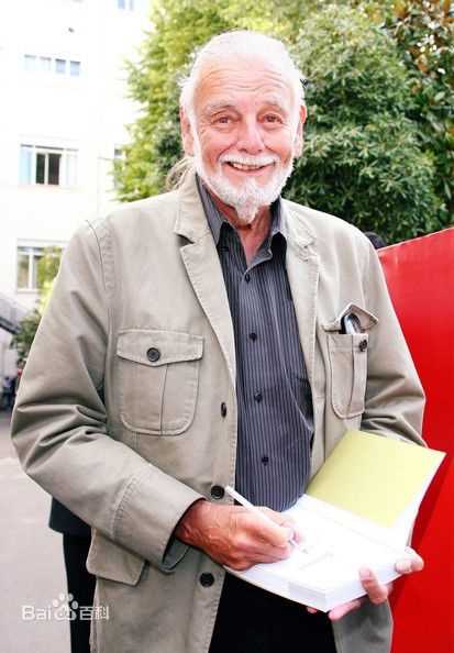 乔治·A.·罗梅罗(George A. Romero)前后照片