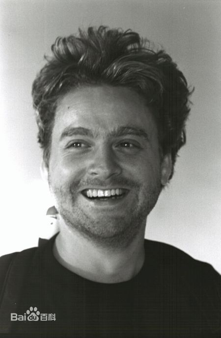 扎克·加利费安纳基斯(Zach Galifianakis)生活照素颜照相册