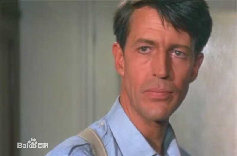 克劳迪奥·布鲁克(Claudio Brook)生活照