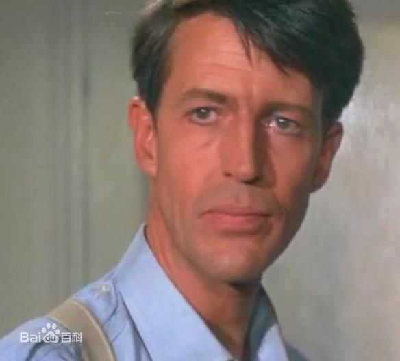 克劳迪奥·布鲁克(Claudio Brook)生活照