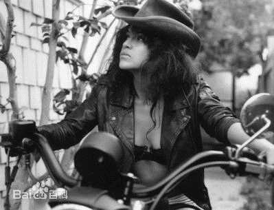 米歇尔·罗德里格兹(Michelle Rodriguez)前后照片