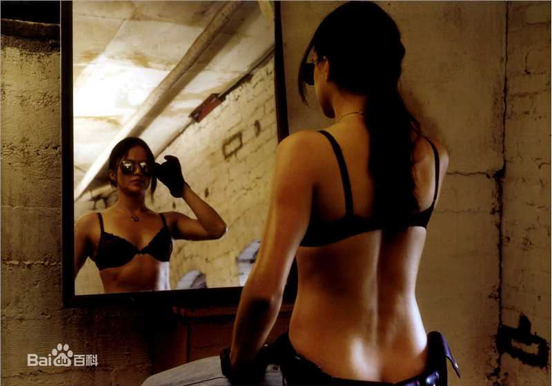 米歇尔·罗德里格兹(Michelle Rodriguez)前后照片