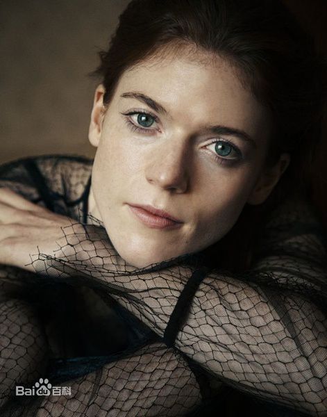 萝斯·莱斯利(Rose Leslie)前后照片