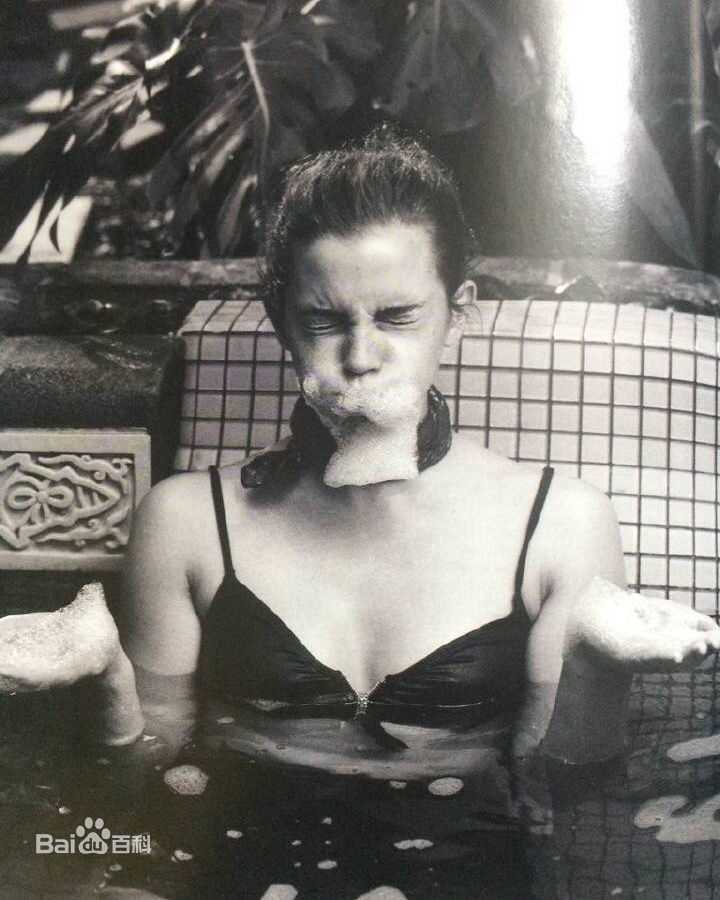 艾玛·沃特森(Emma Charlotte Duerre Watson)Emma Watson生活照相册