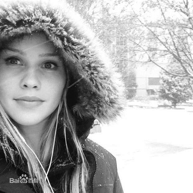 克莱尔·霍尔特(Claire Holt)克莱尔性感图片壁纸