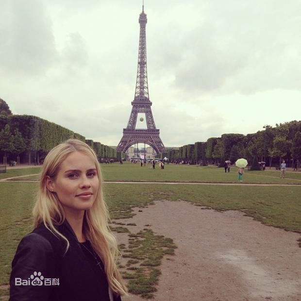 克莱尔·霍尔特(Claire Holt)克莱尔性感图片壁纸