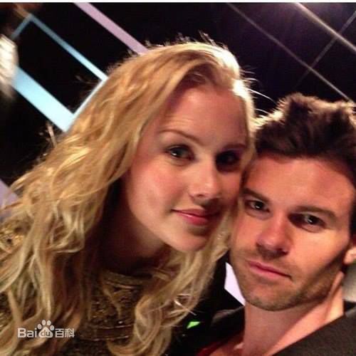 克莱尔·霍尔特(Claire Holt)克莱尔性感图片壁纸