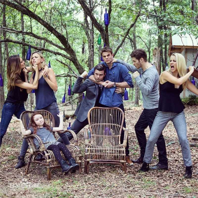 克莱尔·霍尔特(Claire Holt)作品壁纸壁纸