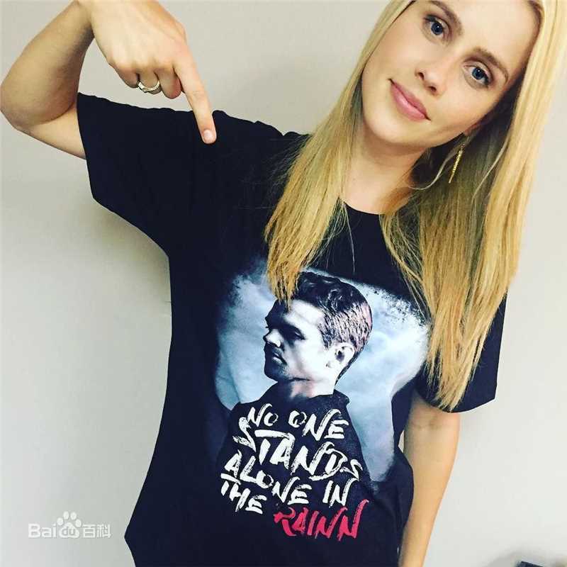 克莱尔·霍尔特(Claire Holt)作品壁纸壁纸