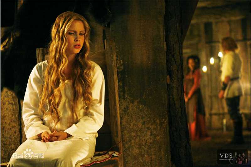 克莱尔·霍尔特(Claire Holt)作品壁纸壁纸