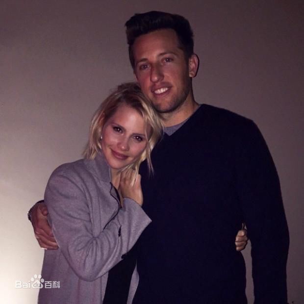 克莱尔·霍尔特(Claire Holt)生活壁纸壁纸