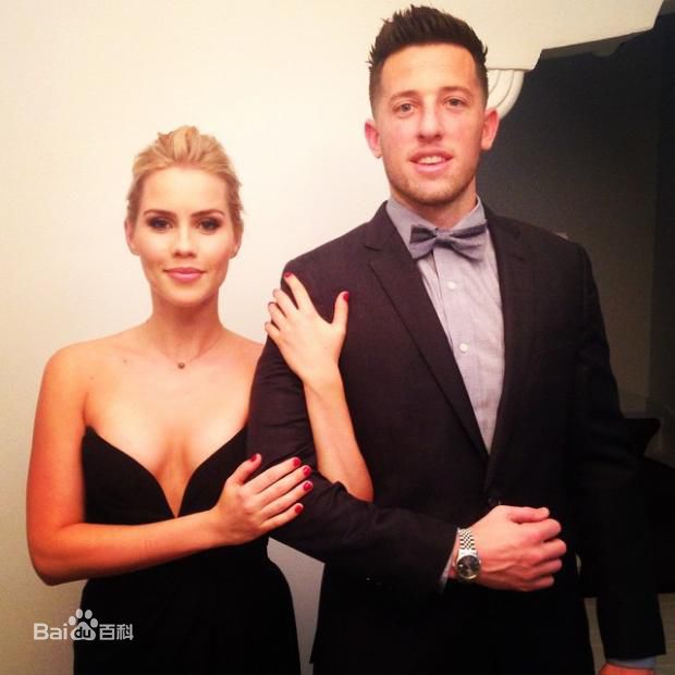 克莱尔·霍尔特(Claire Holt)生活壁纸壁纸