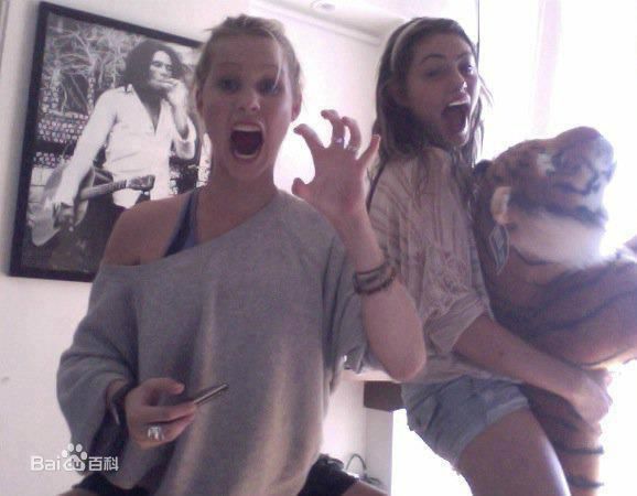 克莱尔·霍尔特(Claire Holt)生活壁纸壁纸