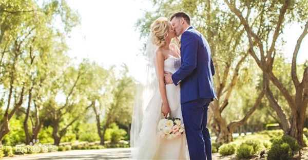 克莱尔·霍尔特(Claire Holt)生活壁纸壁纸