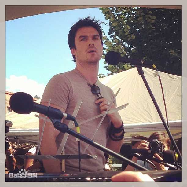 伊恩·萨默海尔德(Ian Joseph Somerhalder)ian@北卡环保演讲生活照相册