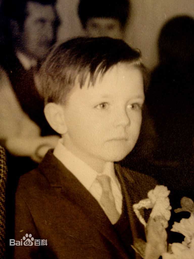 瑞奇·热维斯(Ricky Dene Gervais)前后照片