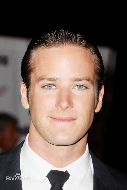 艾米·汉莫(Armie Hammer)前后照片