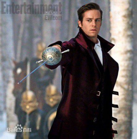 艾米·汉莫(Armie Hammer)前后照片