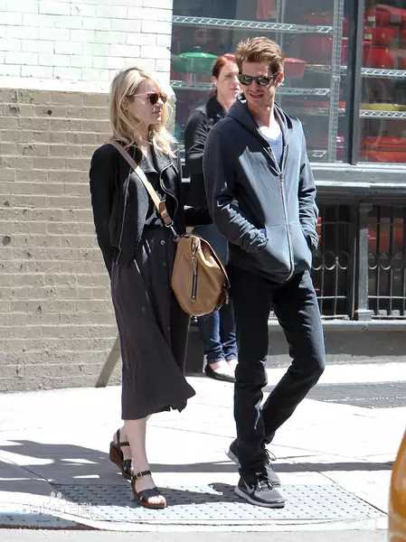 安德鲁·加菲尔德(Andrew Garfield)加菲和艾玛壁纸壁纸