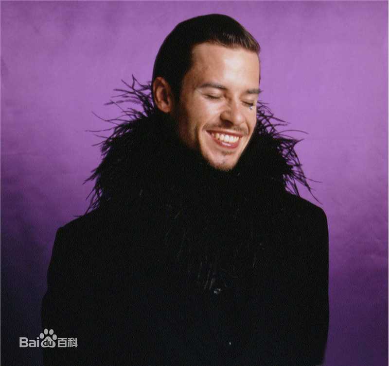 最全盖·皮尔斯(Guy Pearce)精彩图册