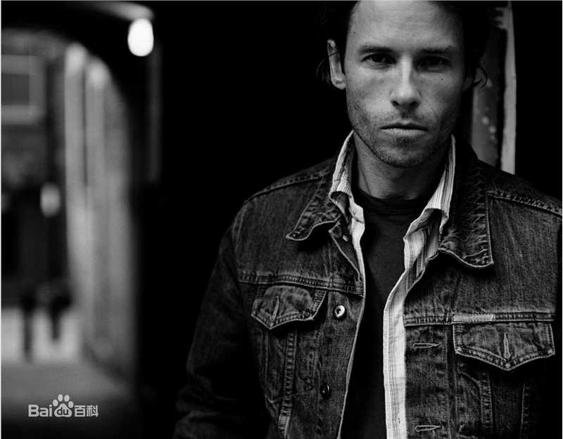 最全盖·皮尔斯(Guy Pearce)精彩图册