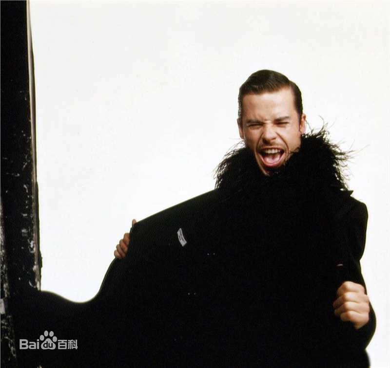 最全盖·皮尔斯(Guy Pearce)精彩图册